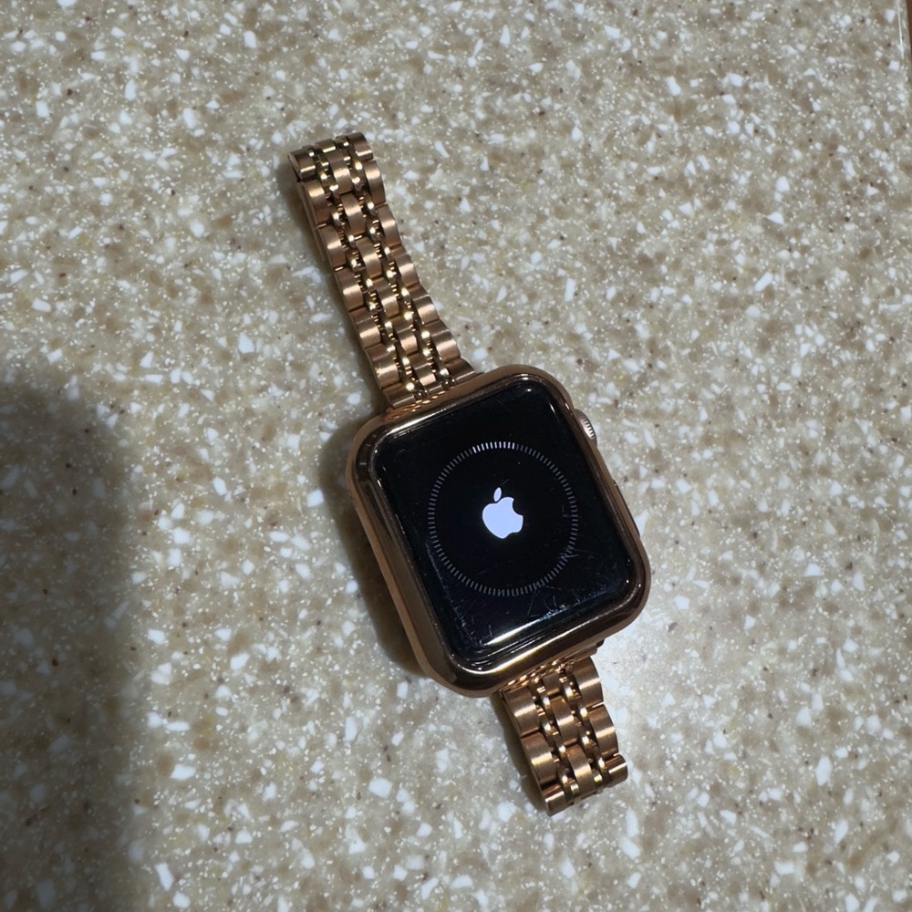 Series 3 Rose Gold Applewatch